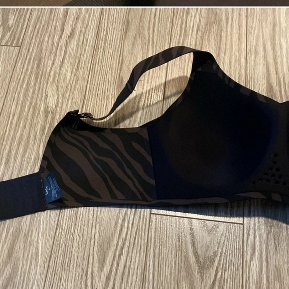 Knix Size 6 Catalyst Bra - Picture 7 of 8